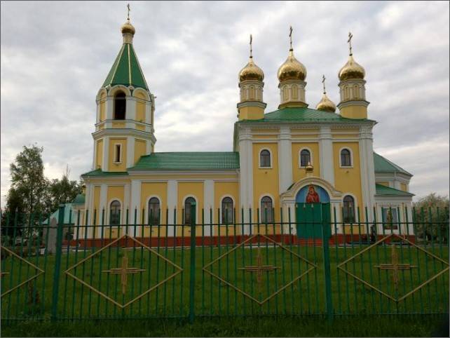 Церковь Николая Чудотворца, Православный  храм село Зуевка.